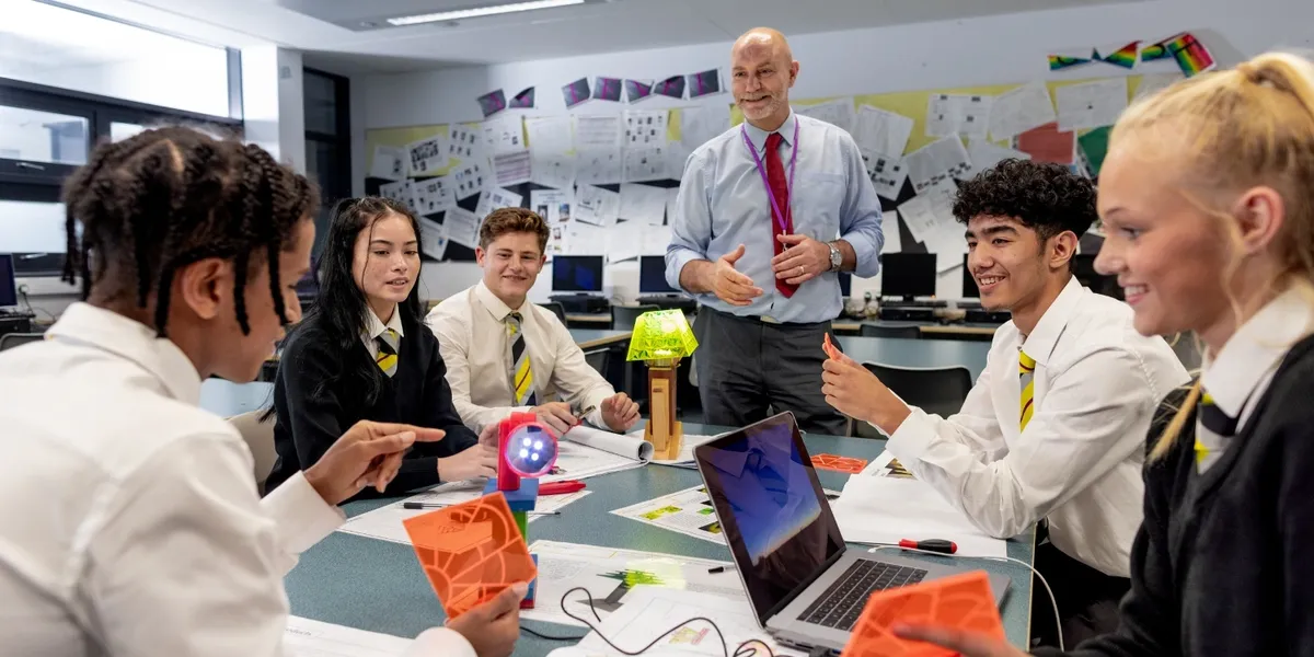 rs=w-1200,h-600,cg-true-3